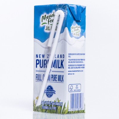 新西兰纽麦福 （Meadow fresh） 原装进口 纯牛奶 全脂250ml*24盒/箱